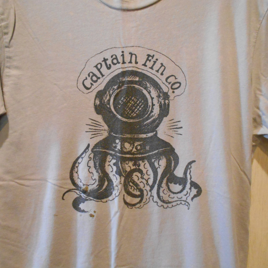 Captain Fin Co. Vintage Short Sleeve Shirt